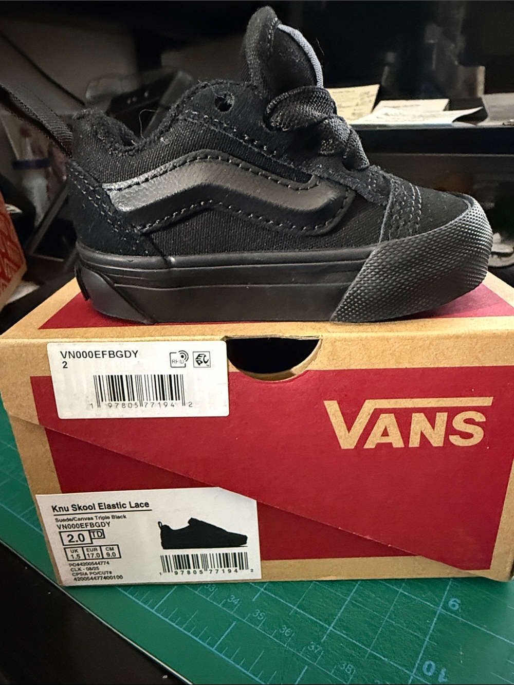 Vans Kids All Black Old Skool Elastic Lace Sneakers